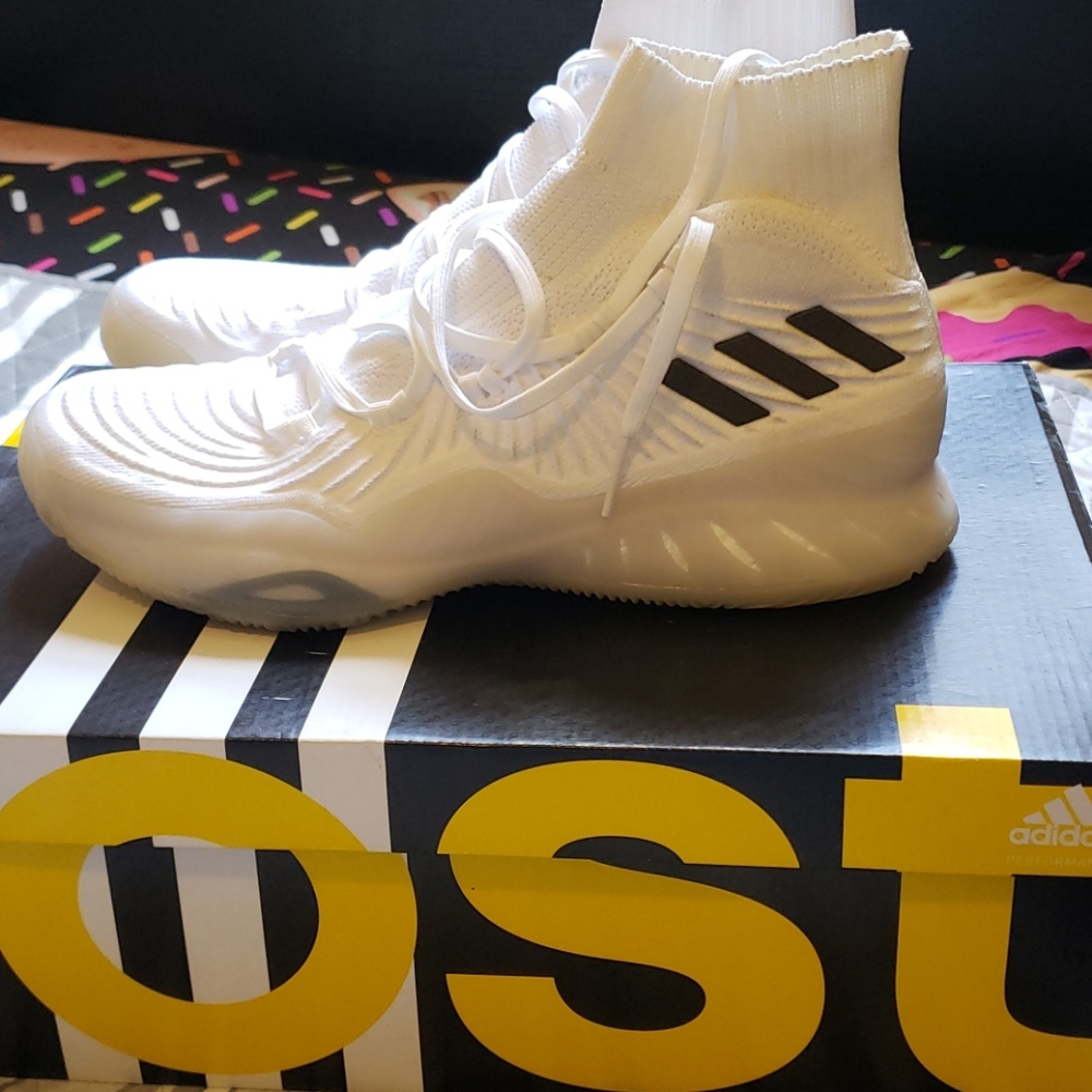 Adidas "Crazy Explosive"